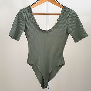 FOREVER 21 | Lowback Ribbed Bodysuit | Medium